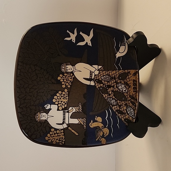 Arabia Finland Kalevala Annual Wall-Hanging Plate 1997